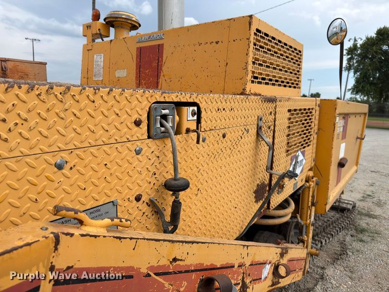 image for item MZ9726 1995 Blaw Knox PF-510 paver