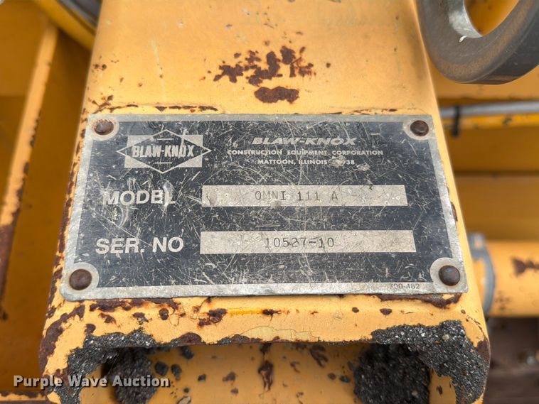 image for item MZ9726 1995 Blaw Knox PF-510 paver