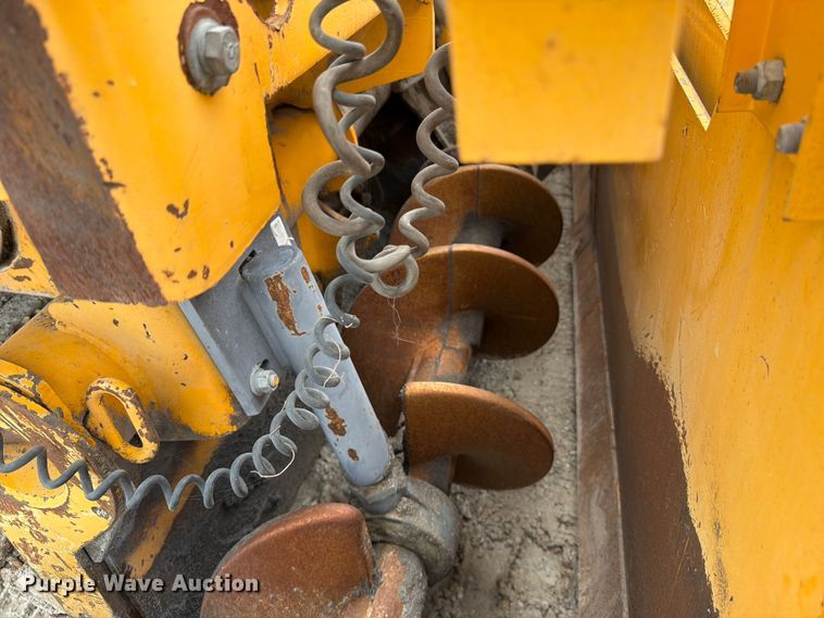 image for item MZ9726 1995 Blaw Knox PF-510 paver