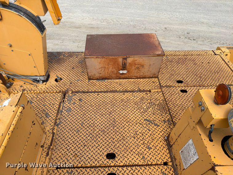 image for item MZ9726 1995 Blaw Knox PF-510 paver