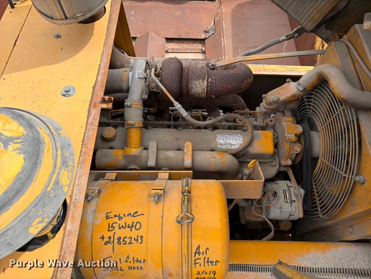 image for item MZ9726 1995 Blaw Knox PF-510 paver