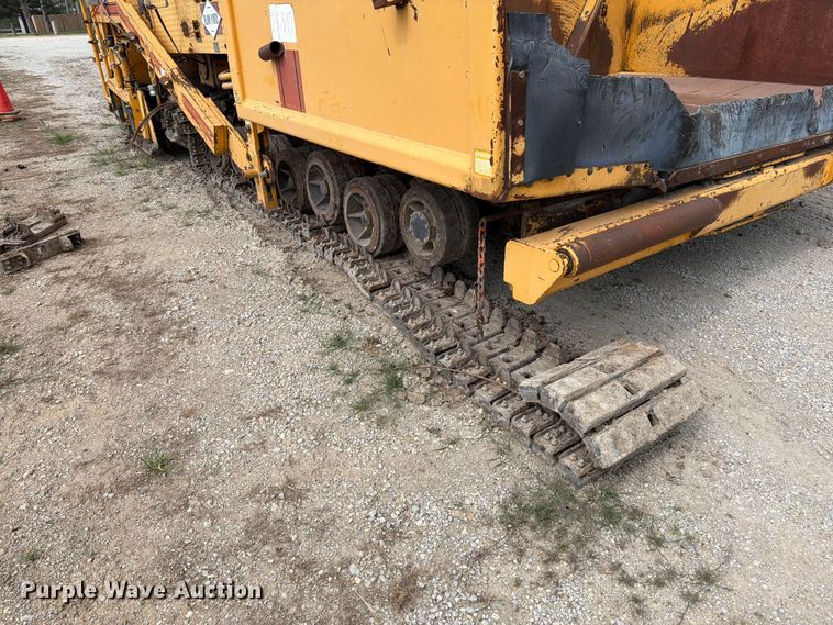 image for item MZ9726 1995 Blaw Knox PF-510 paver
