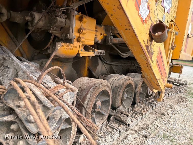 image for item MZ9726 1995 Blaw Knox PF-510 paver