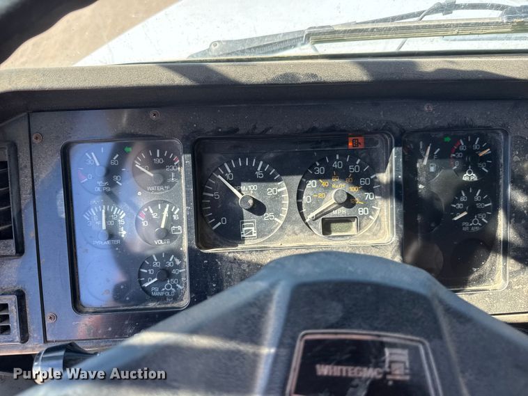image for item NJ9253 1994 White GMC WG dump truck