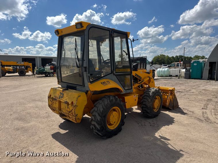 image for item NJ9254 JCB 210SU landscape tractor