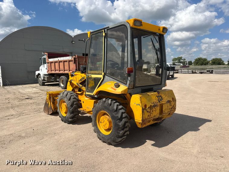 image for item NJ9254 JCB 210SU landscape tractor