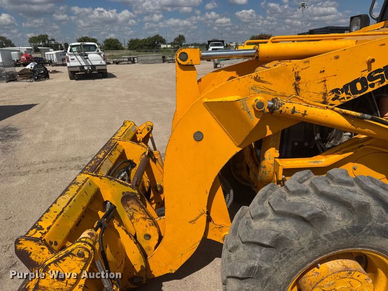image for item NJ9254 JCB 210SU landscape tractor
