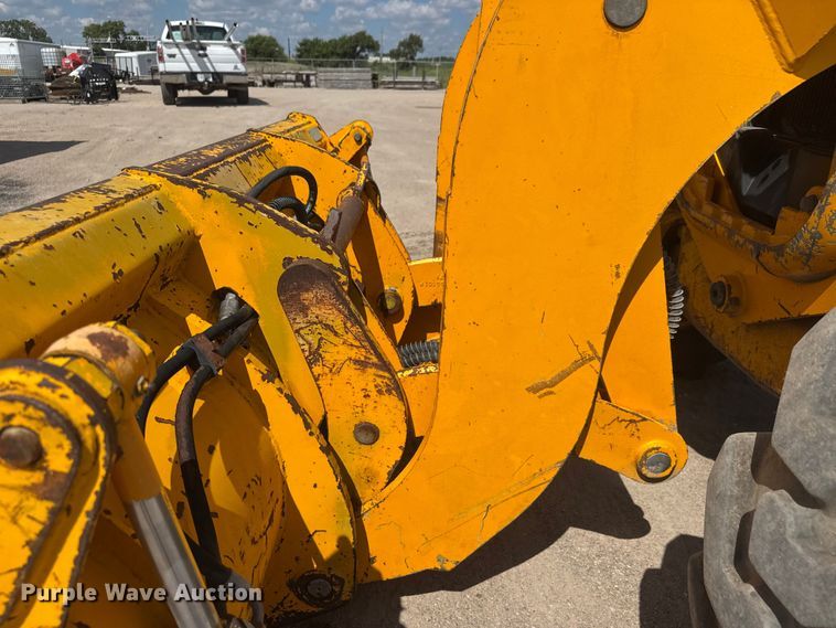 image for item NJ9254 JCB 210SU landscape tractor