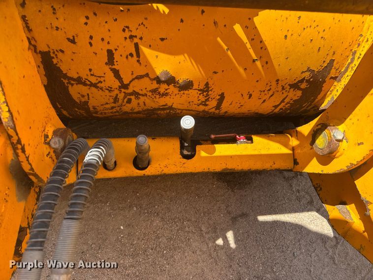 image for item NJ9254 JCB 210SU landscape tractor