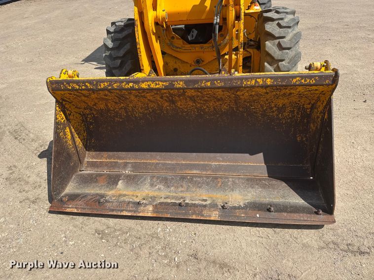 image for item NJ9254 JCB 210SU landscape tractor