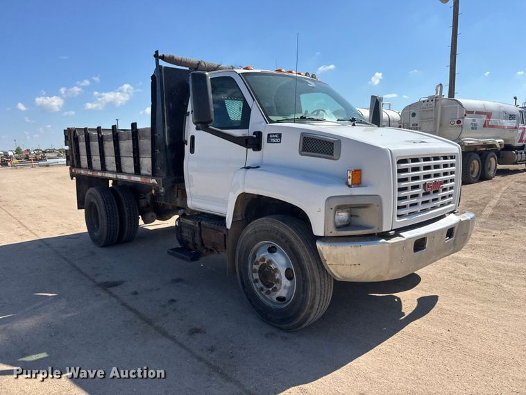 image for item NJ9255 2007 GMC C7500 dump truck