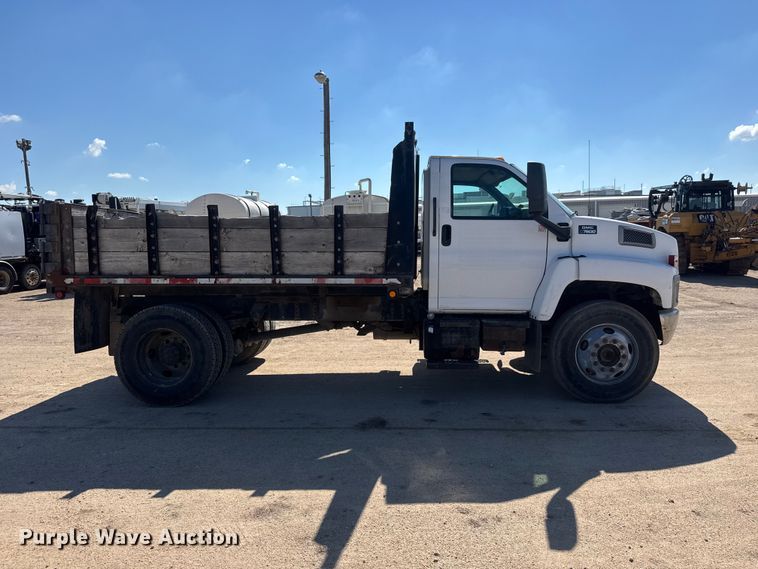image for item NJ9255 2007 GMC C7500 dump truck