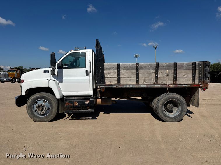 image for item NJ9255 2007 GMC C7500 dump truck