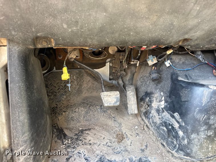 image for item NJ9255 2007 GMC C7500 dump truck