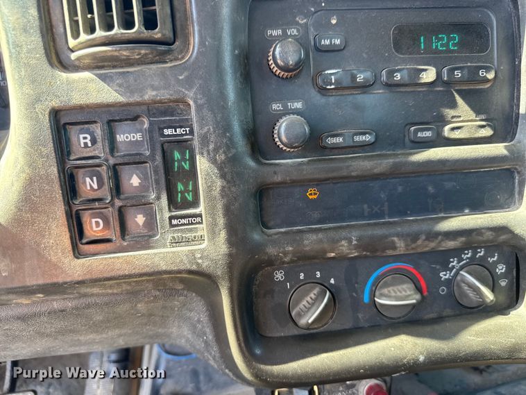 image for item NJ9255 2007 GMC C7500 dump truck
