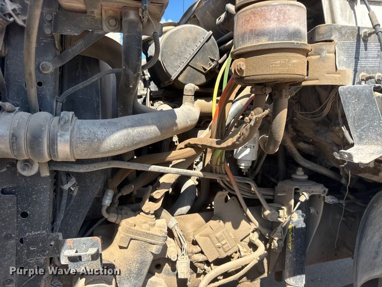 image for item NJ9255 2007 GMC C7500 dump truck