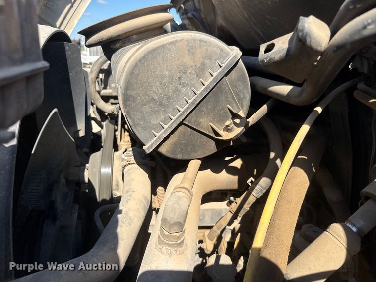 image for item NJ9255 2007 GMC C7500 dump truck