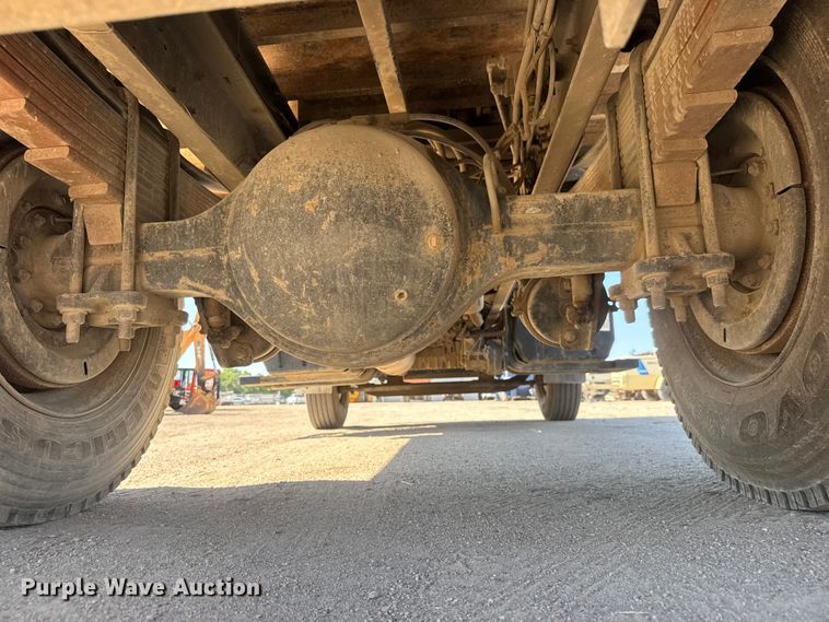 image for item NJ9255 2007 GMC C7500 dump truck