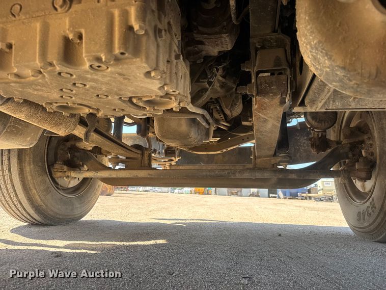 image for item NJ9255 2007 GMC C7500 dump truck