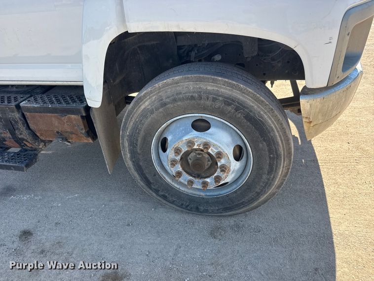 image for item NJ9255 2007 GMC C7500 dump truck