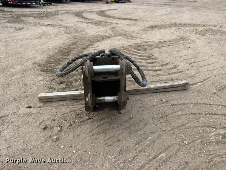 image for item NJ9256 Backhoe breaker