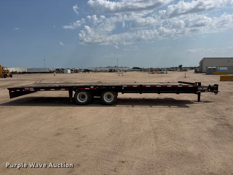 image for item NJ9258 2001 Trail King TKT20 tilt deck equipment trailer