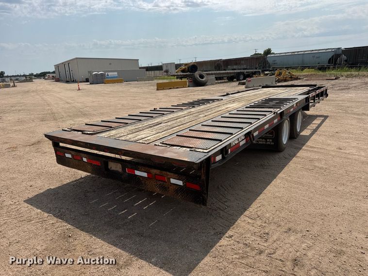 image for item NJ9258 2001 Trail King TKT20 tilt deck equipment trailer