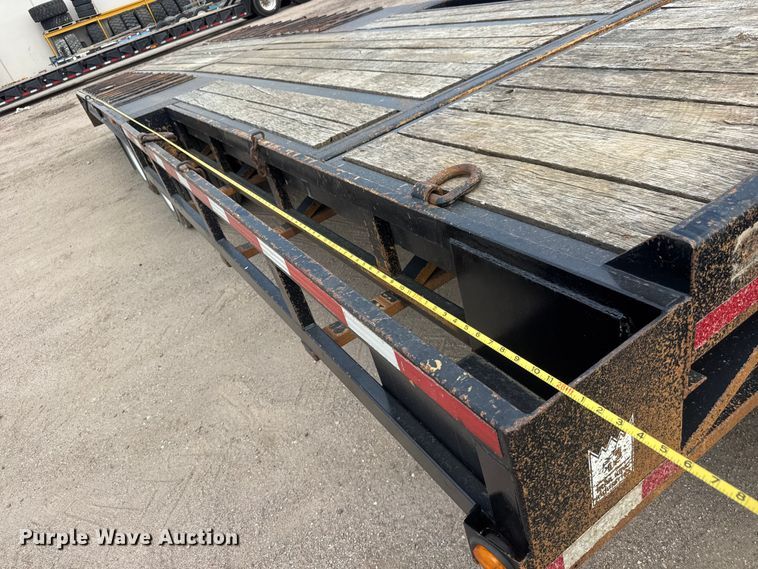 image for item NJ9258 2001 Trail King TKT20 tilt deck equipment trailer