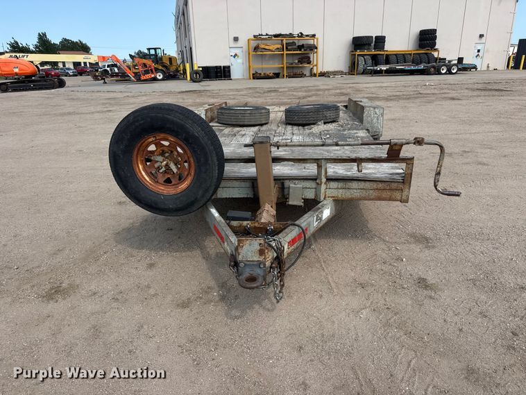 image for item NJ9259 1994 Gold Star flatbed trailer