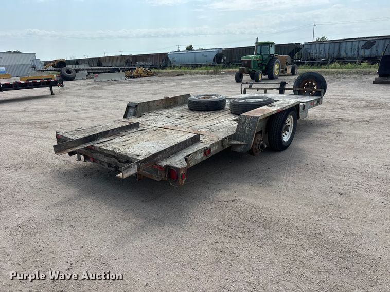 image for item NJ9259 1994 Gold Star flatbed trailer