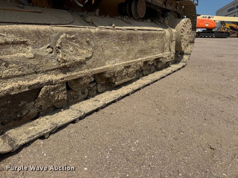 image for item NJ9260 2013 Caterpillar D5K2 XL dozer