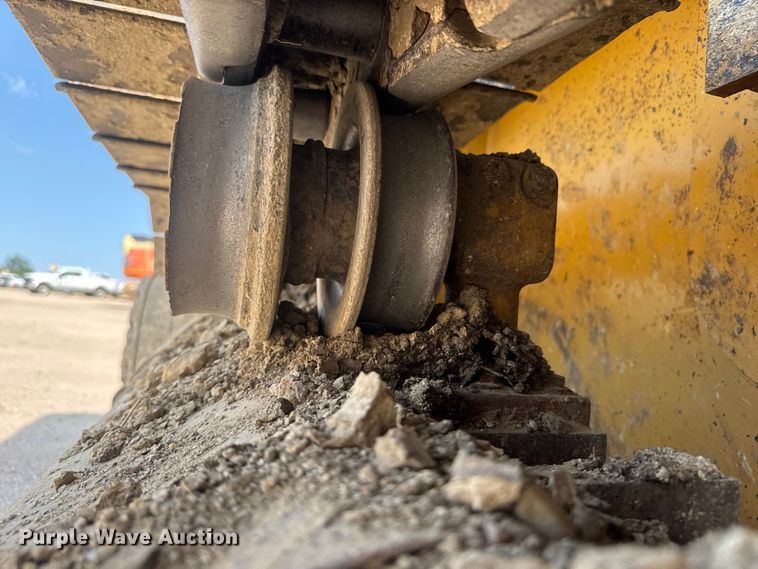image for item NJ9260 2013 Caterpillar D5K2 XL dozer