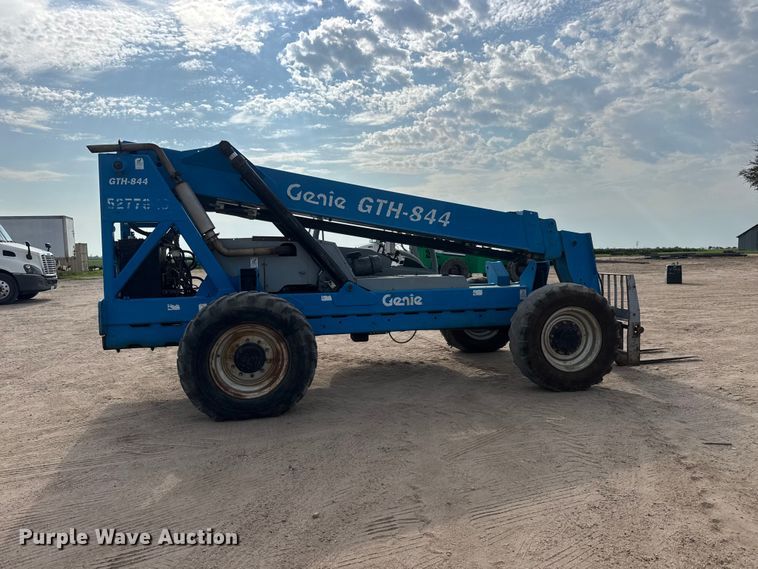 image for item NJ9263 2008 Genie GTH-844 telehandler