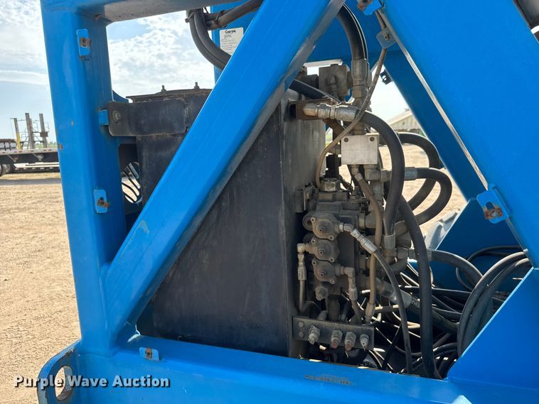 image for item NJ9263 2008 Genie GTH-844 telehandler