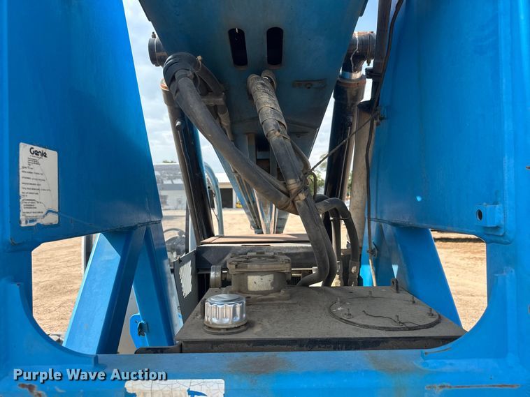 image for item NJ9263 2008 Genie GTH-844 telehandler