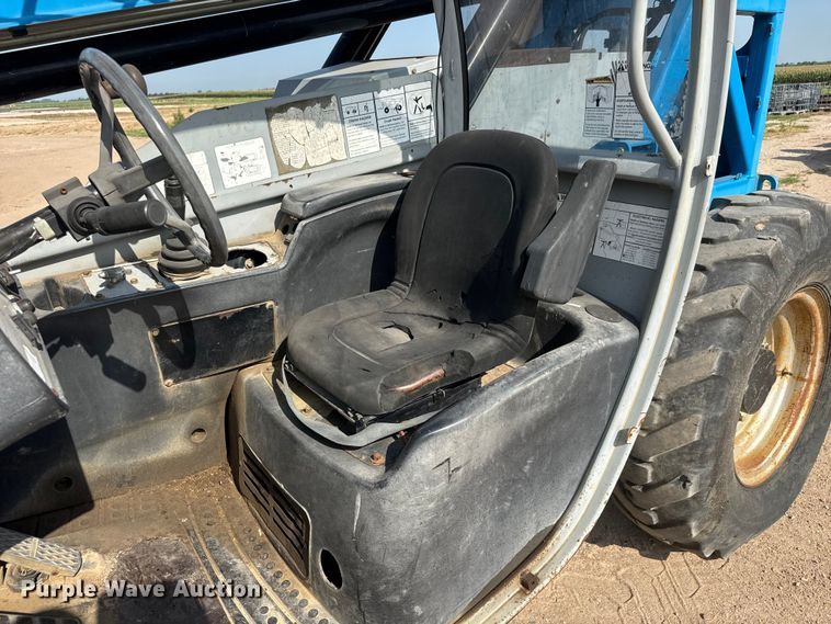 image for item NJ9263 2008 Genie GTH-844 telehandler