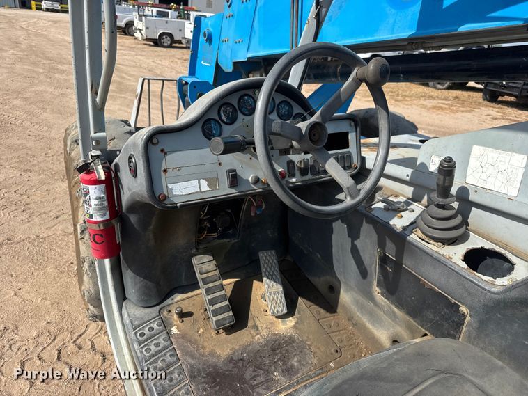 image for item NJ9263 2008 Genie GTH-844 telehandler
