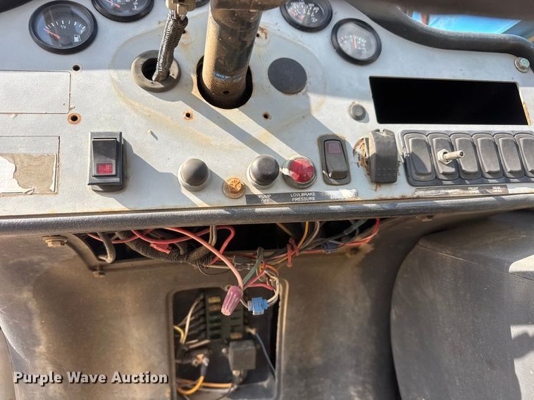image for item NJ9263 2008 Genie GTH-844 telehandler