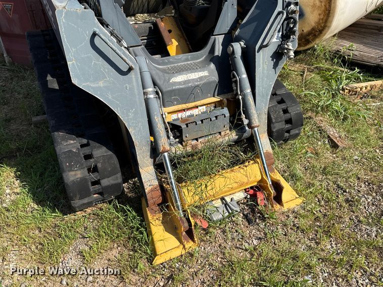 image for item NK9245 2015 John Deere 323E tracked skid steer loader