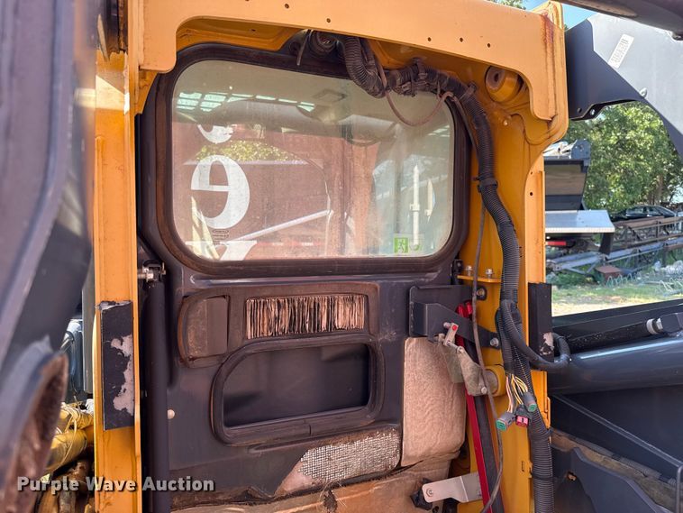 image for item NK9245 2015 John Deere 323E tracked skid steer loader