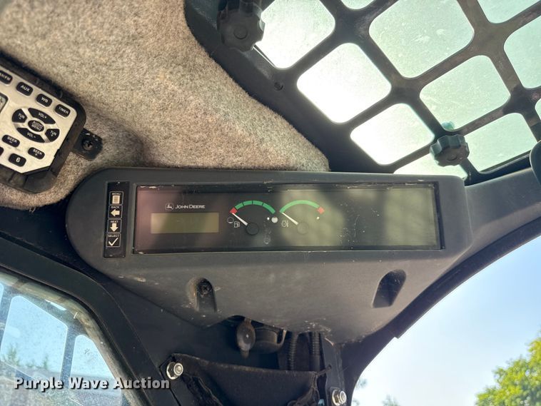 image for item NK9245 2015 John Deere 323E tracked skid steer loader