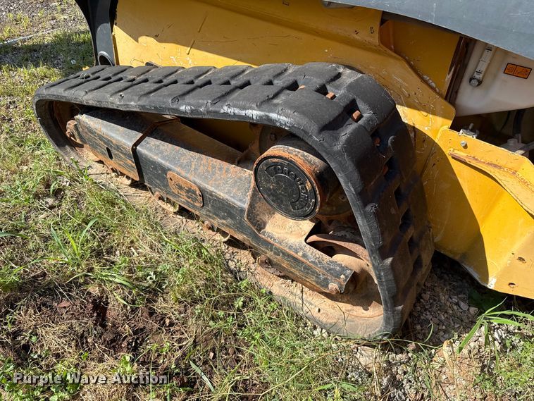 image for item NK9245 2015 John Deere 323E tracked skid steer loader