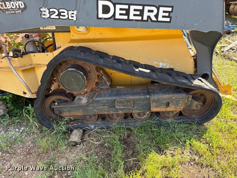 image for item NK9245 2015 John Deere 323E tracked skid steer loader