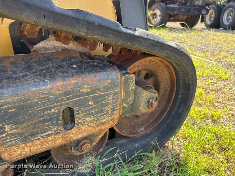 image for item NK9245 2015 John Deere 323E tracked skid steer loader