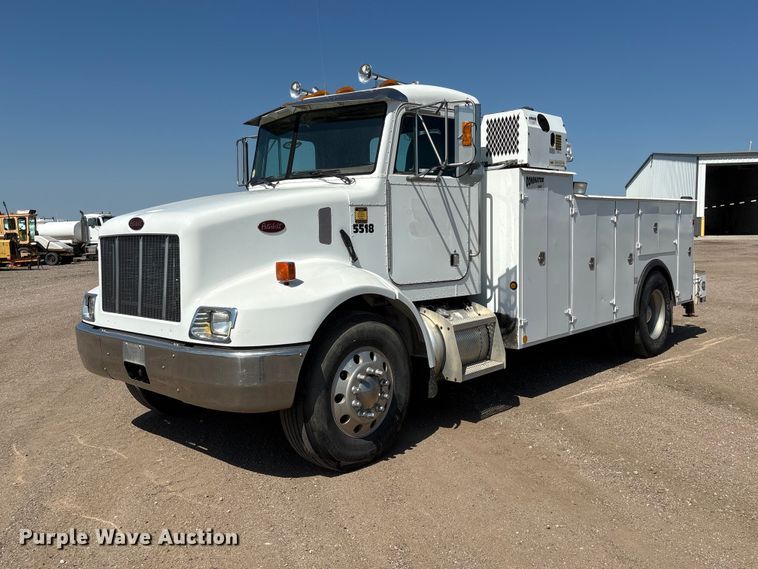 image for item NM9805 2000 Peterbilt 330 Service Truck
