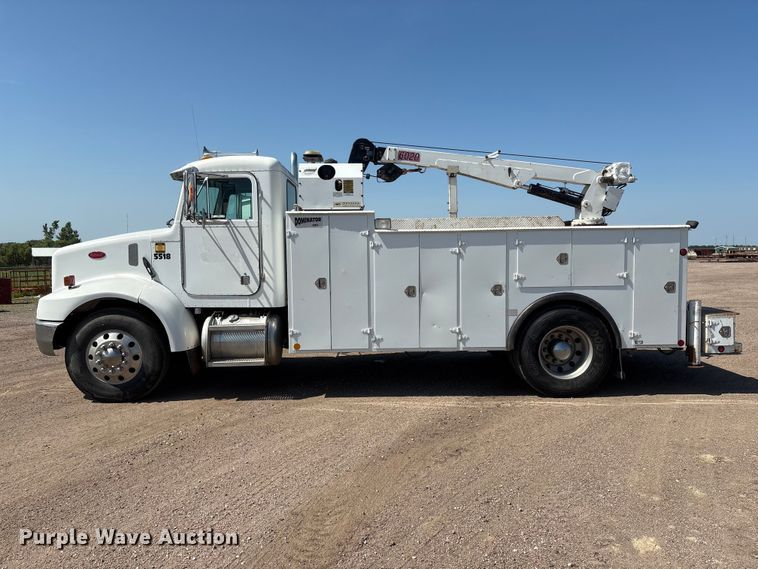 image for item NM9805 2000 Peterbilt 330 Service Truck