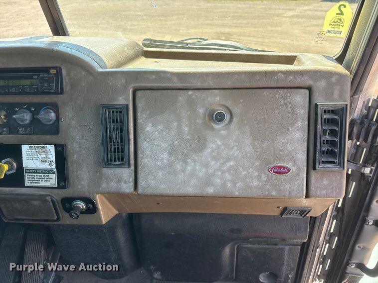 image for item NM9805 2000 Peterbilt 330 Service Truck