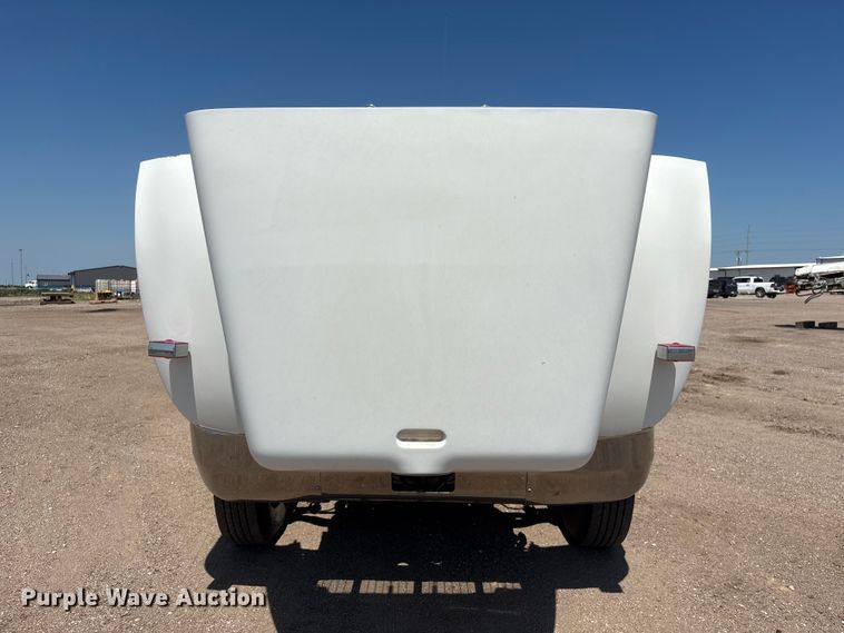 image for item NM9805 2000 Peterbilt 330 Service Truck