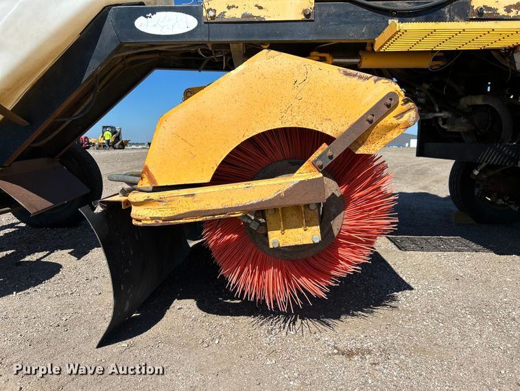 image for item NM9811 Lay-Mor SM-8C broom