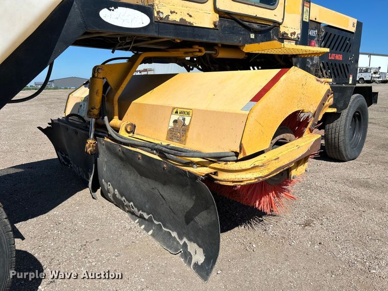 image for item NM9811 Lay-Mor SM-8C broom